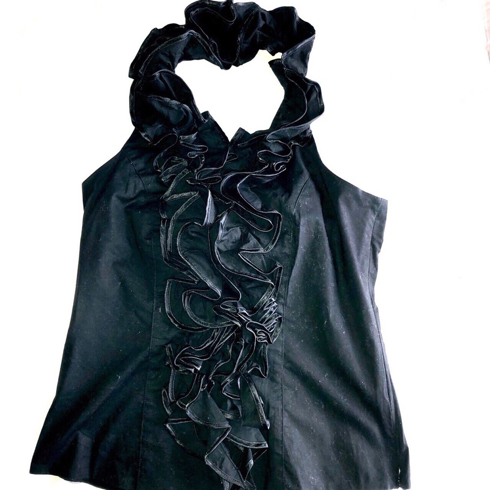 Super feminine top 🖤🖤 Dusak Designs⛄️